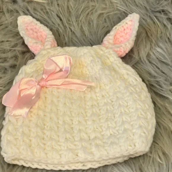 Adorable White and Pink Crochet Baby Hat & Diaper Cover Easter Bunny photo prop - Picture 4 of 6